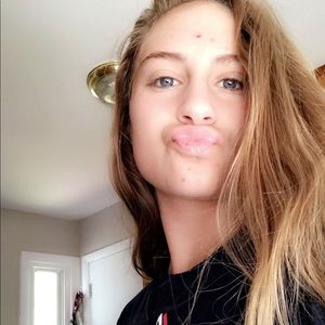 Meet your Posher, Delaney